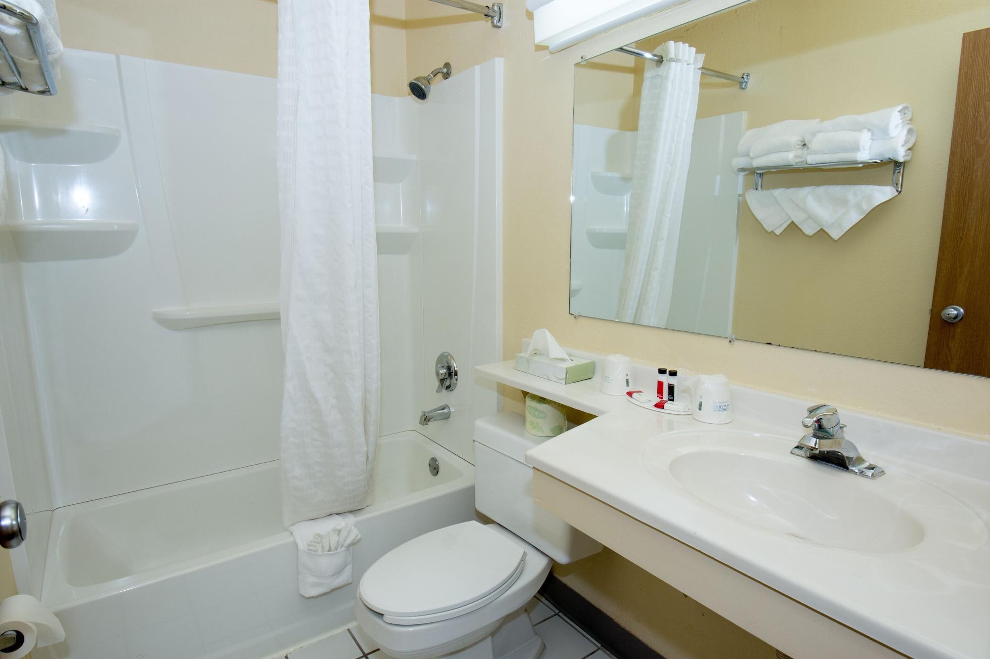 Super 8 By Wyndham Hotel