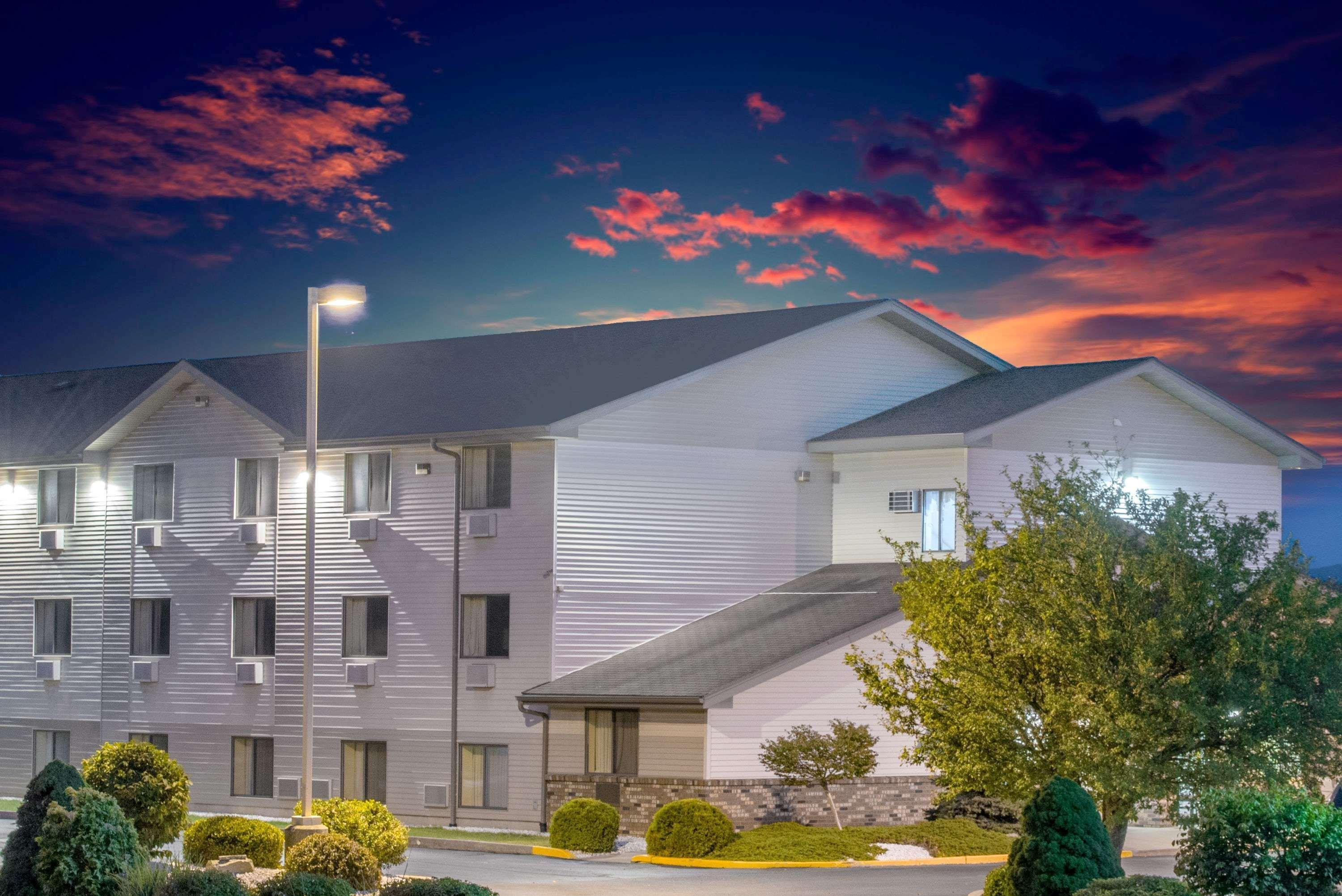 Hotel Super 8 By Wyndham 2*