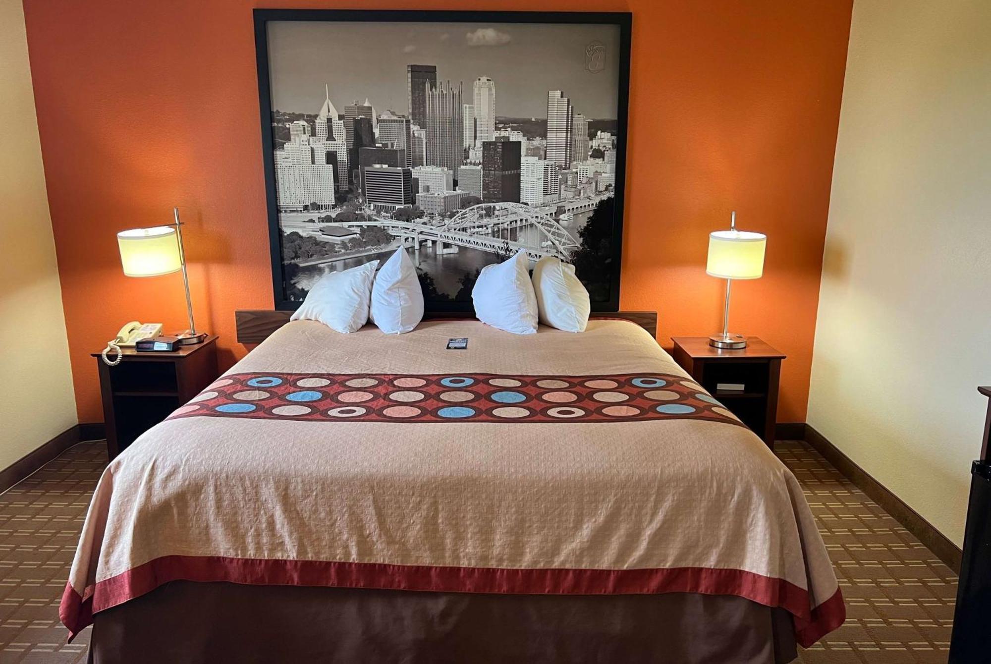 Super 8 By Wyndham Hotel Altoona