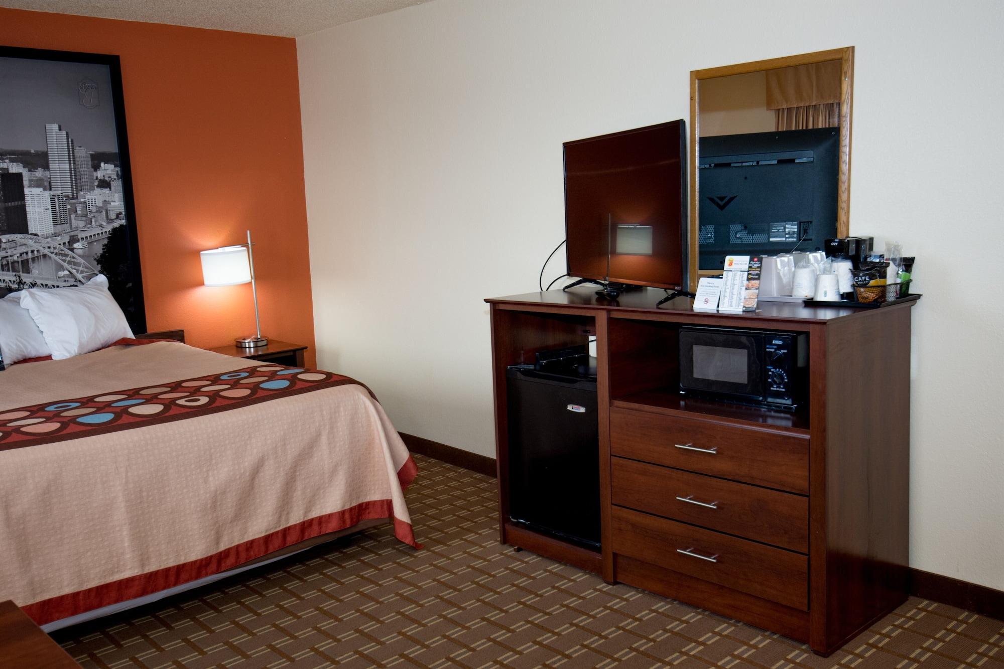 Super 8 By Wyndham Hotel Altoona